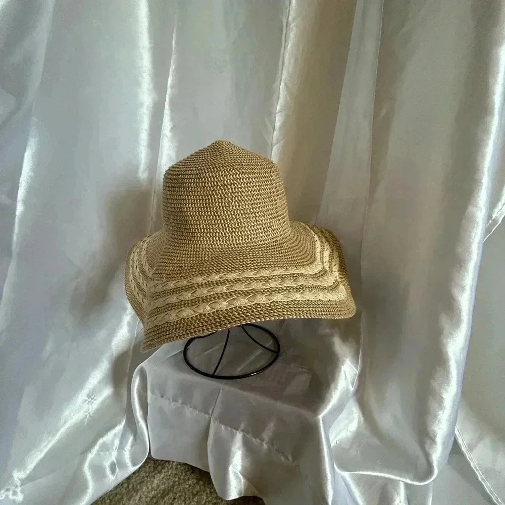 STRAW STUDIOS WOMENS STRAW HAT ONE SIZE FITS MOST NATURAL COLOR.‎ CLEAN